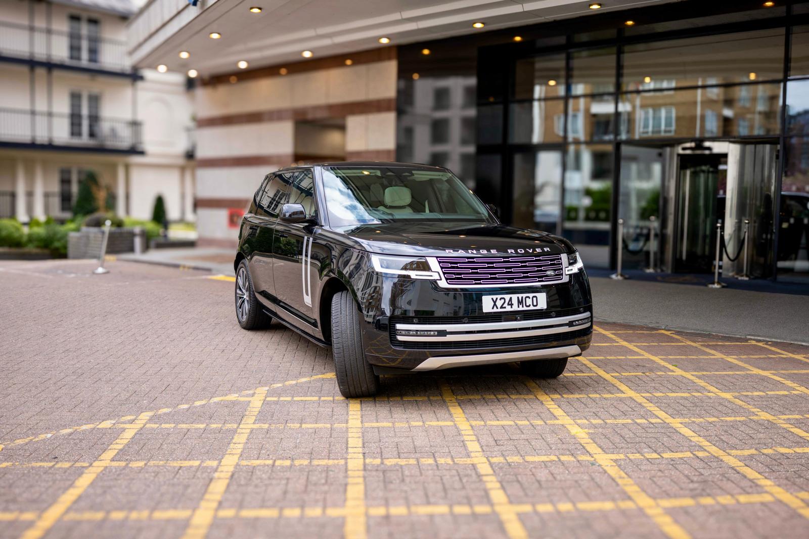 MCO Prestige Range Rover outside a London hotel